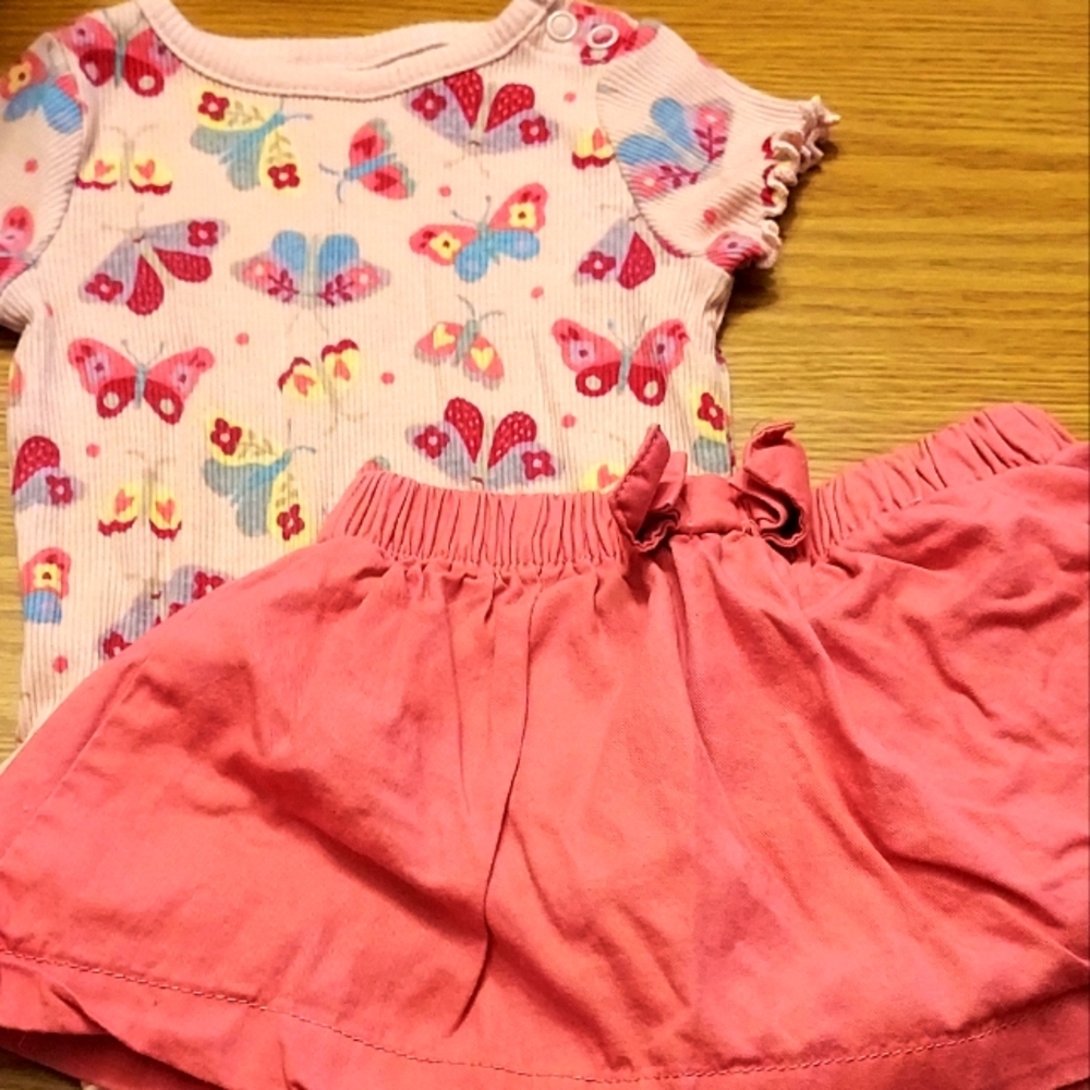Garanimals baby girl 2pc outfit 6-9 mos